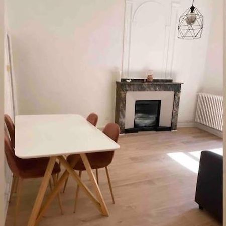 Appartement De Charme Au Coeur Du Centre Ville . Millau Esterno foto