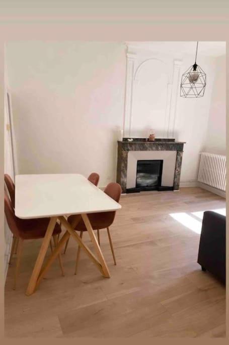 Appartement De Charme Au Coeur Du Centre Ville . Millau Esterno foto